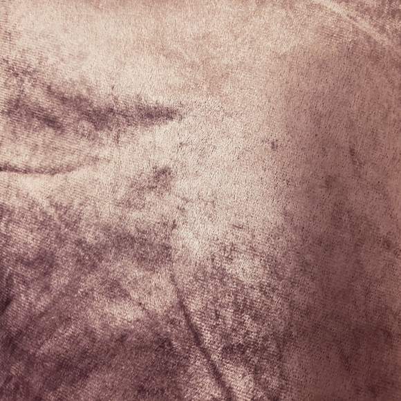 120" Round Dusty Rose/Mauve Lux Velvet Table Cloth - Picture 7 of 7